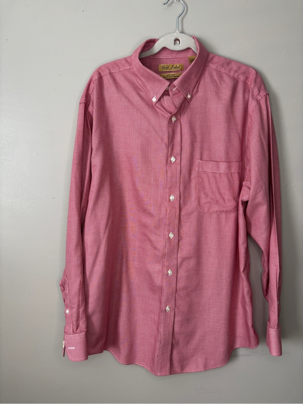 Roundtree & Yorke Pink Button-Down Dress Shirt